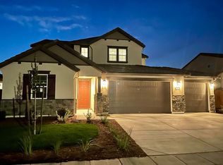 1522 Corazon Ave, Clovis, CA 93619