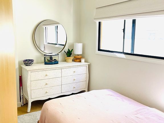 5th image of 340 30th St #340