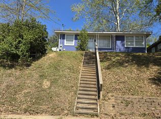 1011 National St, Vicksburg, MS 39180