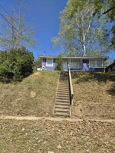 1011 National St Photo 1
