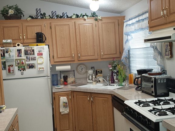 3rd image of 2650 W Union Hills Dr Lot 292