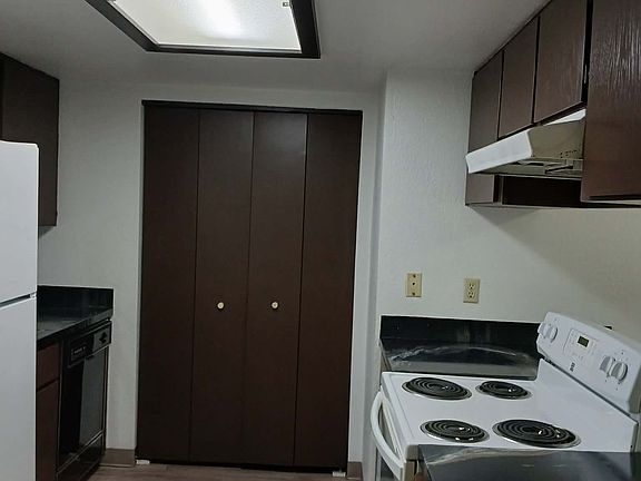2nd image of 1103 N Cleveland St #A