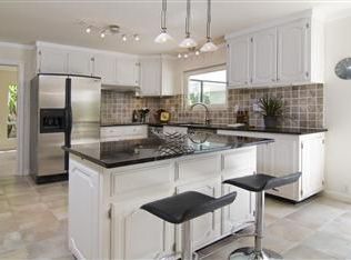 24 La Salle Dr, Moraga, CA 94556