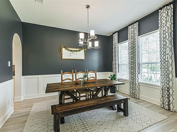 5th image of 32015 Autumn Orchard Ln