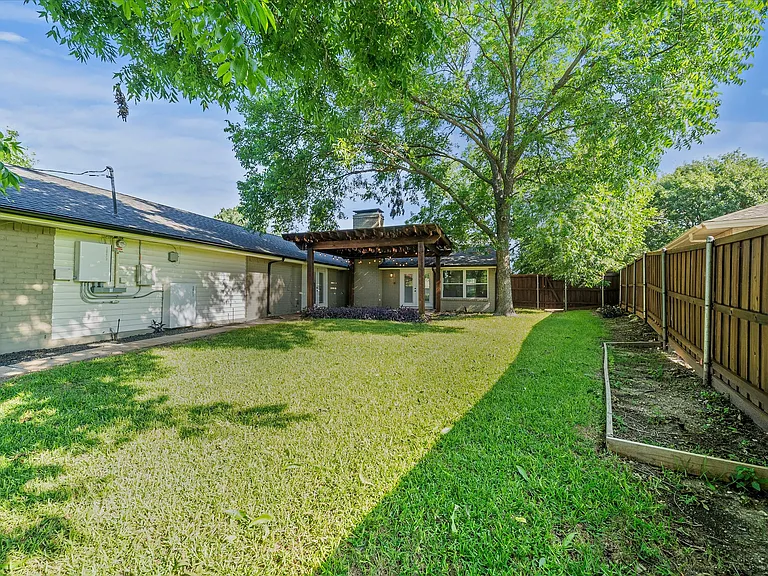 12408 Cedar Bend Dr — Photo 39