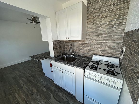 2nd image of 511 Highland St N APT E