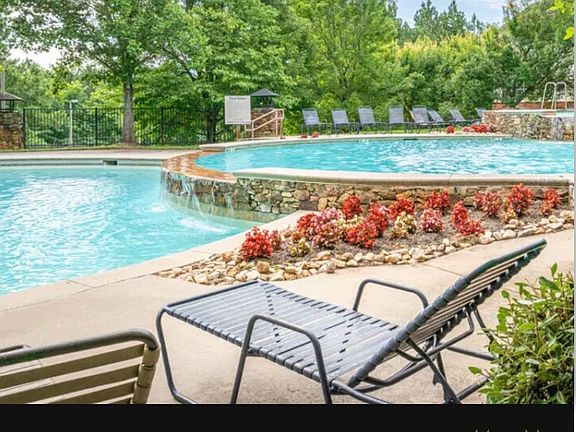 5th image of 1950 Beechcrest Ct