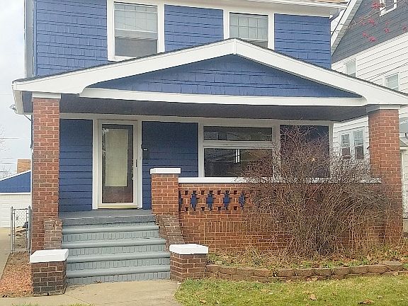 3rd image of 8409 Vineyard Ave