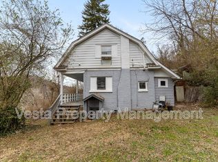 71 Hillside St, Canton, NC 28716