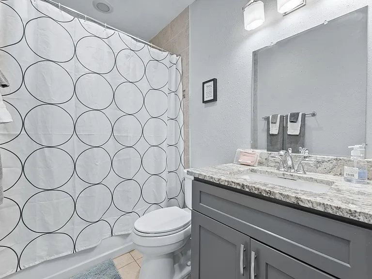 412 Drew St #4 — Photo 9