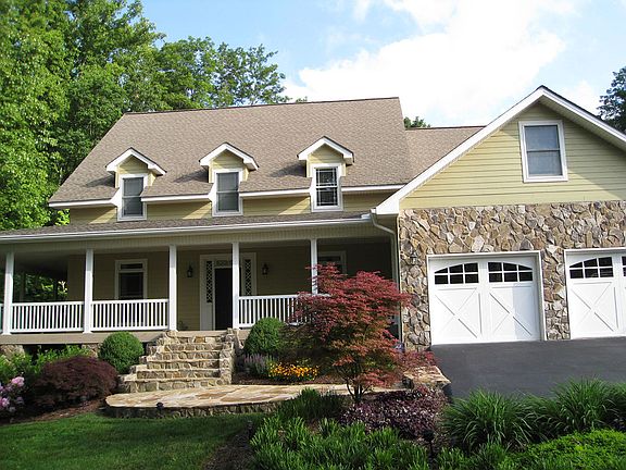 3rd image of 216 Quail Run Ct