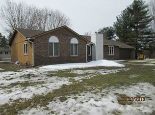 W1475 Birchwood Rd, Lake Geneva, WI 53128