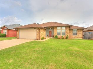 629 Eastview Dr, Yukon, OK 73099