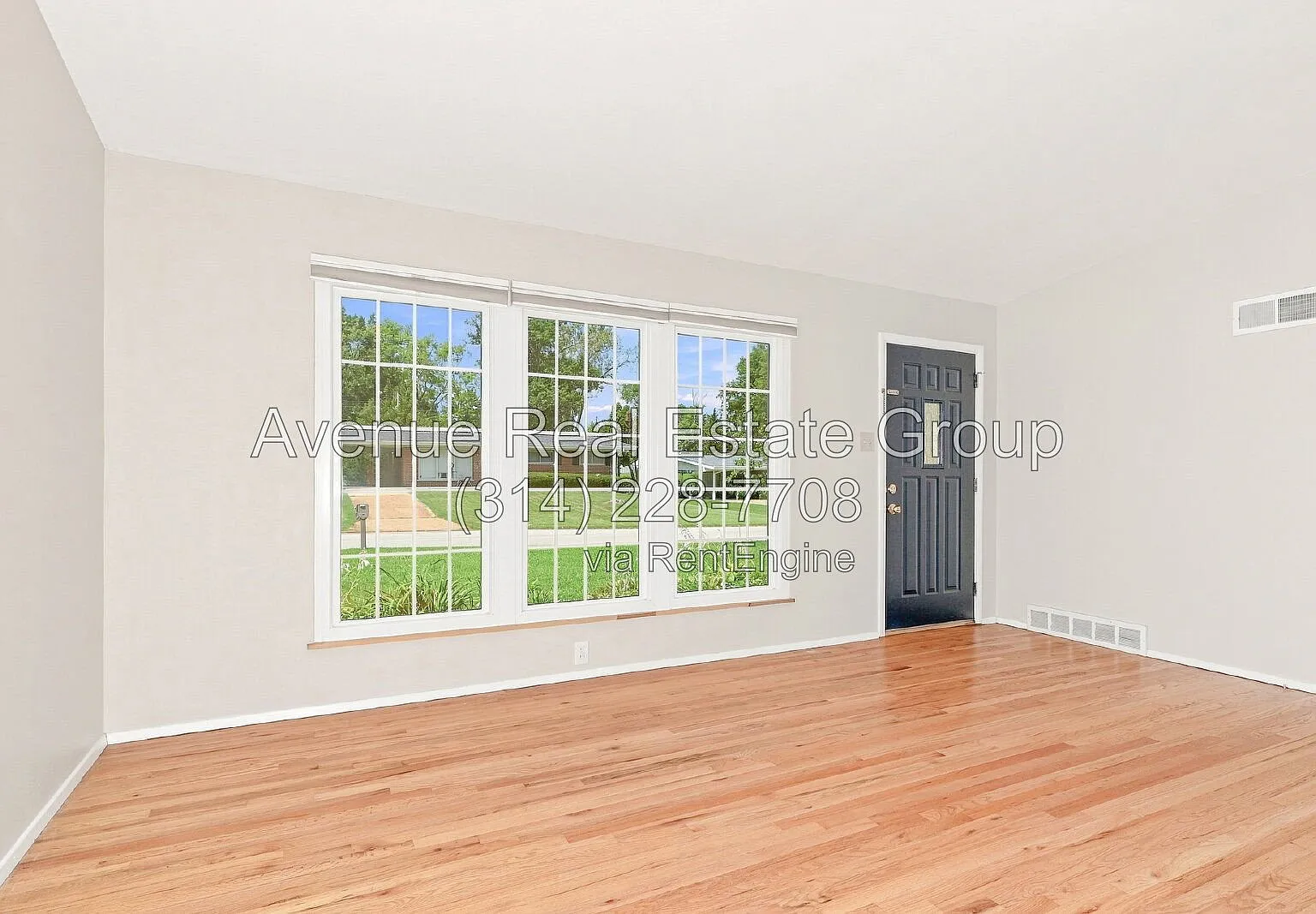 3 bed, 2.5 bath, 1844 sqft, $2,700 — Photo 3