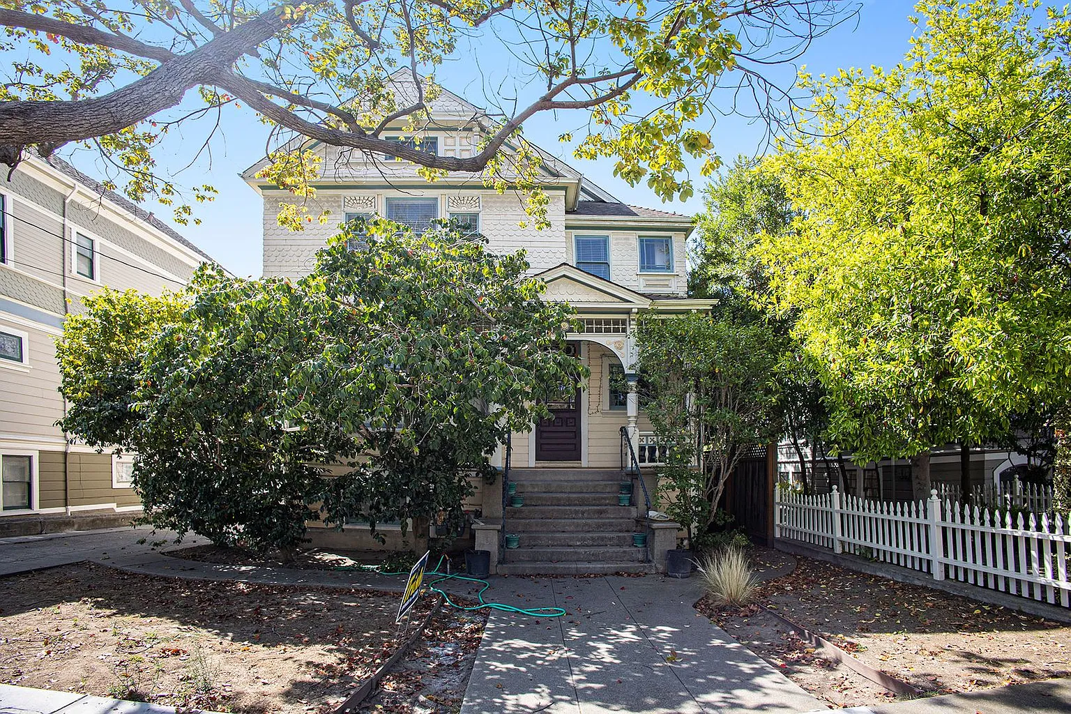 1828 Clinton Ave #C photo 1