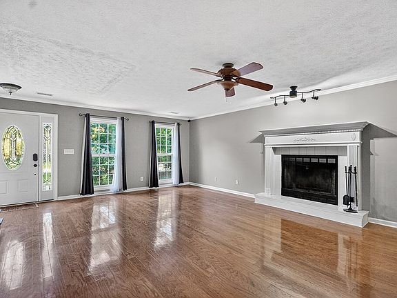 5th image of 119 Plymouth Dr