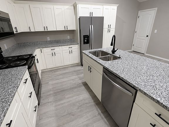 4th image of 731 N Elder St #731