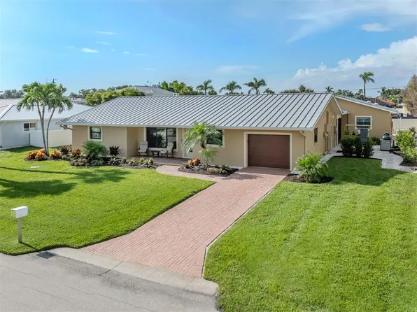 515 Everglades Dr, Venice, FL 34285