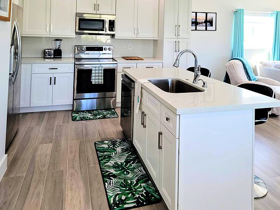 5th image of 554 Gordon Cir