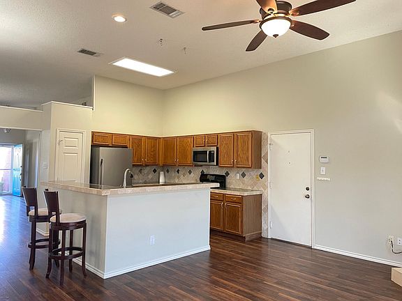 4th image of 9705 Carmel Valley Dr