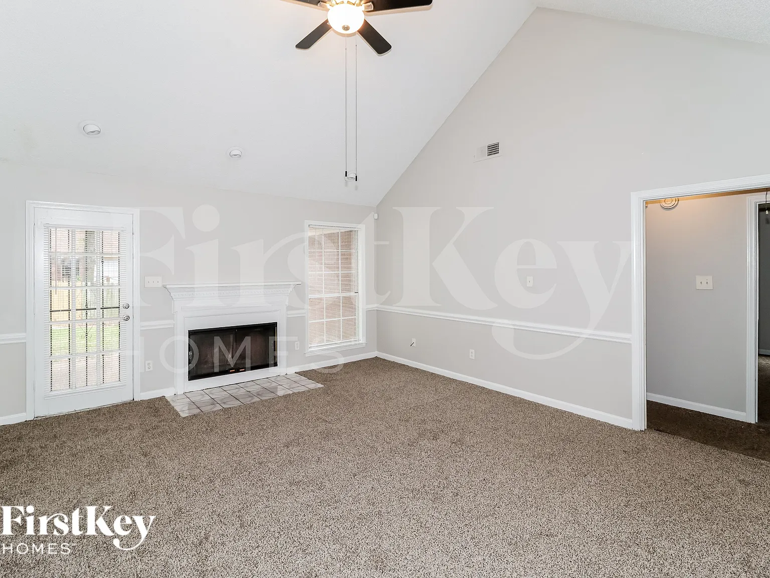 3 bed, 2.0 bath, 1444 sqft, $1,895 — Photo 3