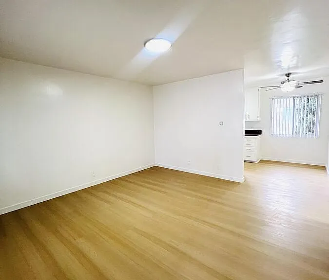 524 E Hazel St #5 — Photo 5