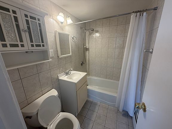 4th image of 38 Carey Ave APT 6