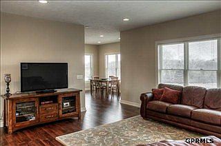 5th image of 819 Wedgewood Ct