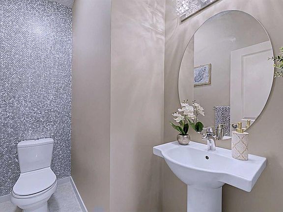 3rd image of 80 Chaparral Valley Cres SE