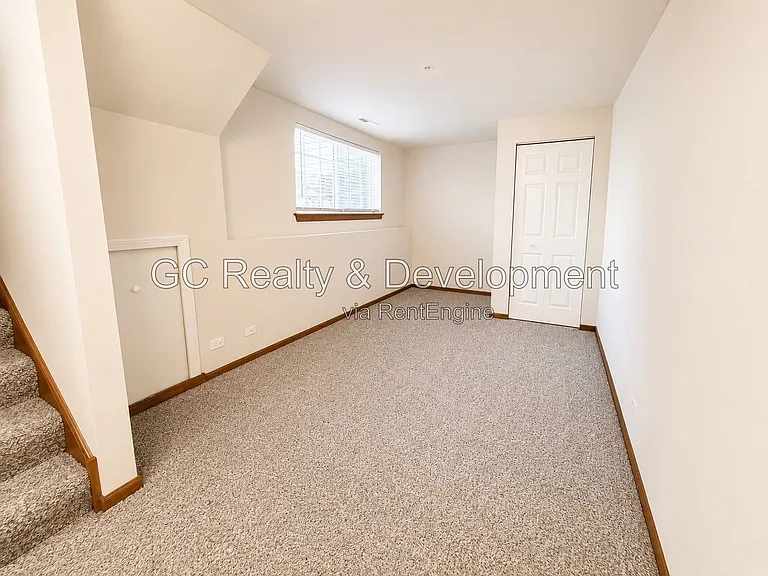 312 Fieldstone Ct — Photo 9