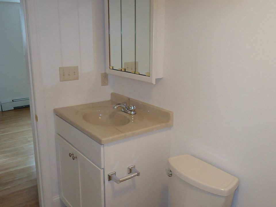 2nd image of 15 Higgins St APT 9