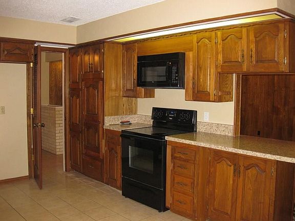 5th image of 1116 Southwood Dr