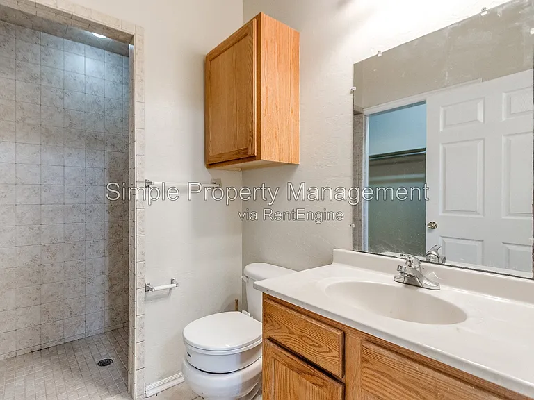 14625 Gilbert St #C — Photo 10