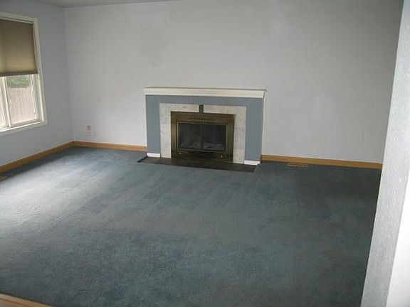 Living room with fireplace