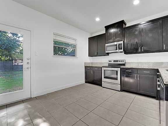 5th image of 4902 Rimwood Dr