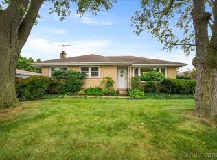 212 E Gladys Ave, Elmhurst, IL 60126