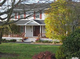 6825 Wickham Ave, Mattituck, NY 11952