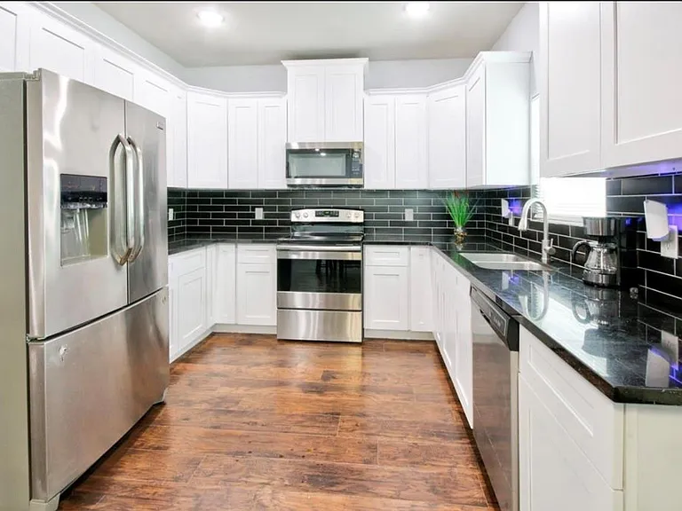 3510 Oleander Ave — Photo 12