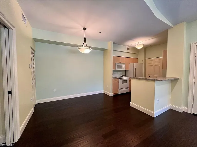 1160 Reserve Way #207 — Photo 7