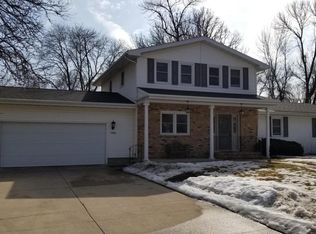 1106 Foothills Cir, Albert Lea, MN 56007
