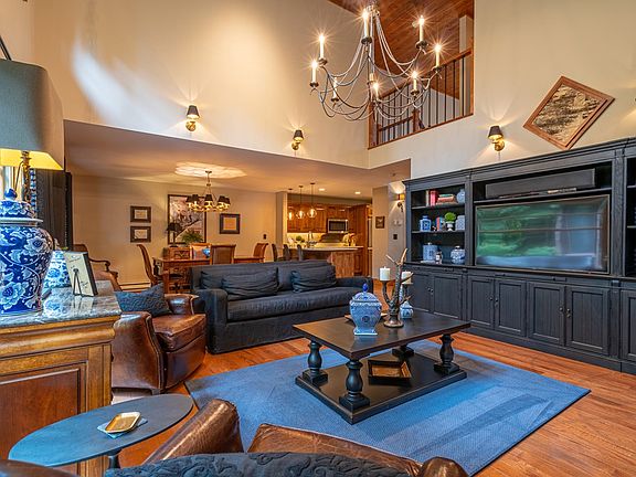 4th image of 13 Barkeater Way Unit 2