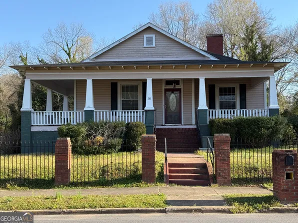 30 Harvey St NE, Rome, GA 30161