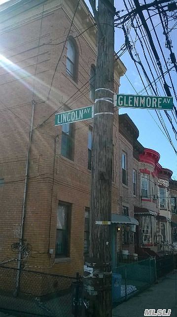 2nd image of 1120 Glenmore Ave
