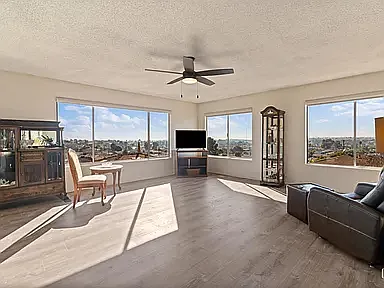 5505 Seifert St — Photo 11