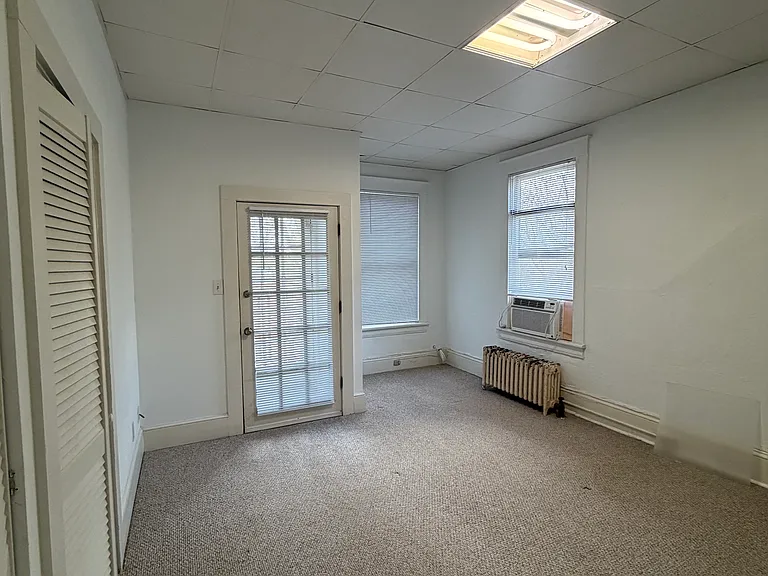 405 S Mendenhall St #7 — Photo 3