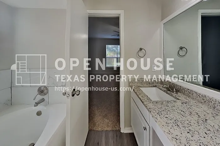 1314 Buchans Dr — Photo 10
