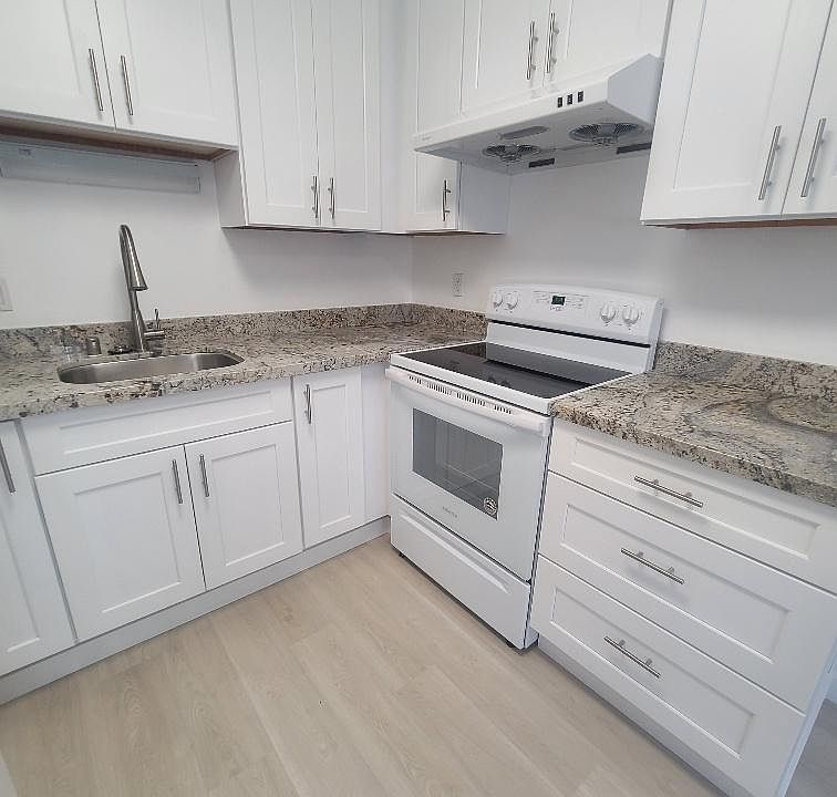 1st image of 3451 Yosemite Ave