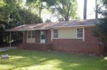 1st image of 110 Pinecrest Dr