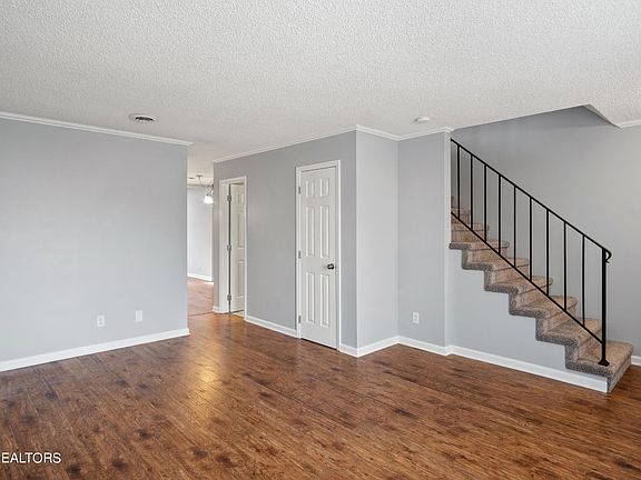 5th image of 7914 Gleason Dr APT 1070
