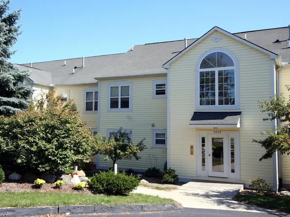 2205 S Huron Pkwy #202, Ann Arbor, MI 48104